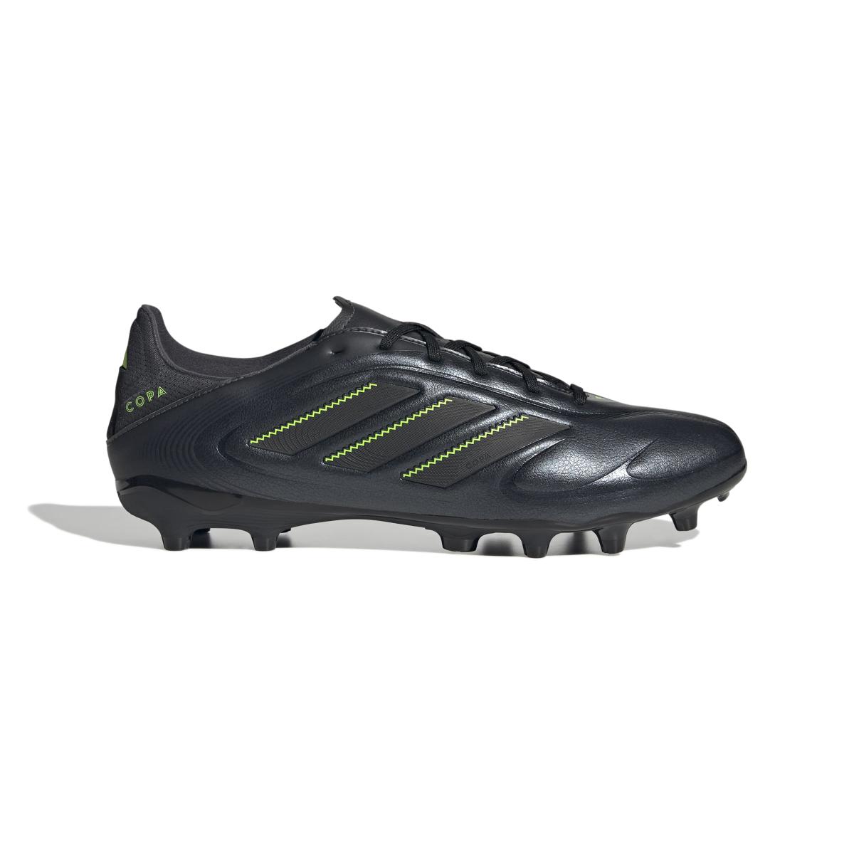 product/2/0/2025_adidas_jh6300_1_footwear_photography_side_lateral_center_view_white.jpg