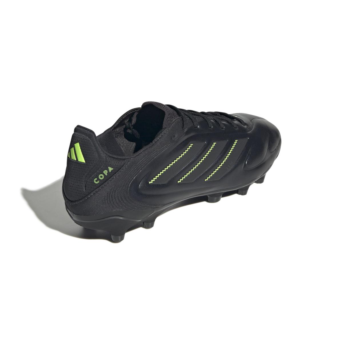 product/2/0/2025_adidas_jr2830_6_footwear_photography_back_lateral_top_view_white.jpg