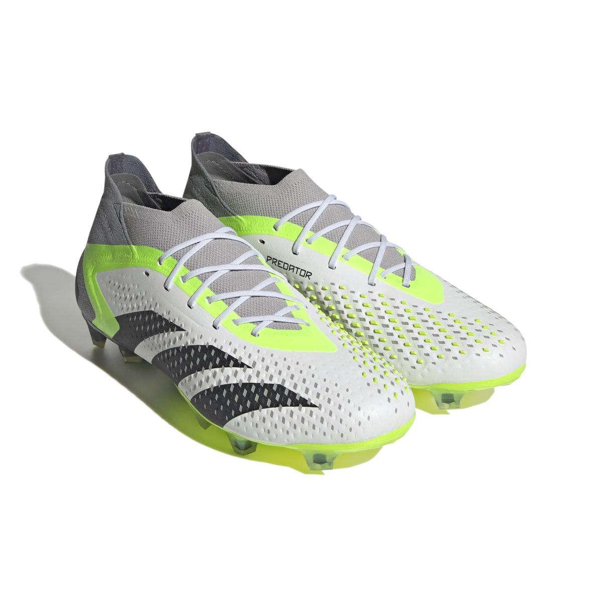 product/a/d/adidas_gz0035_5_footwear_photography_front_lateral_top_view_white_nw.jpg