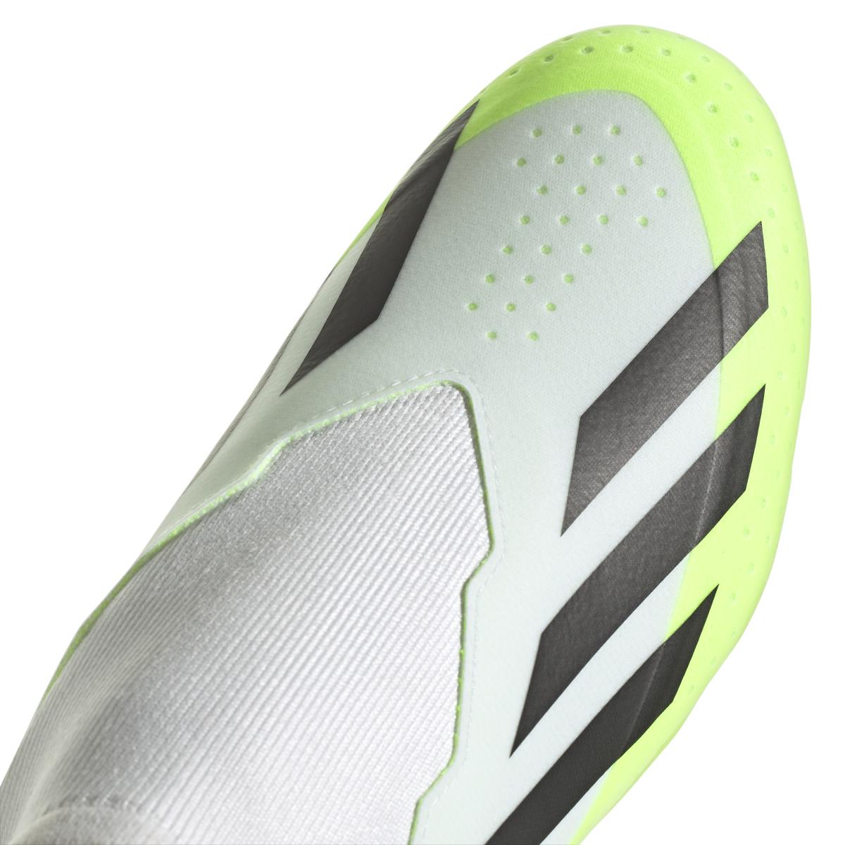 product/a/d/adidas_hq4515_8_footwear_photography_detail_view_2_white.jpg