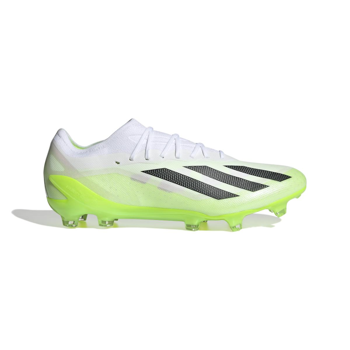 product/a/d/adidas_hq4516_1_footwear_photography_side_lateral_center_view_white_nw.jpg