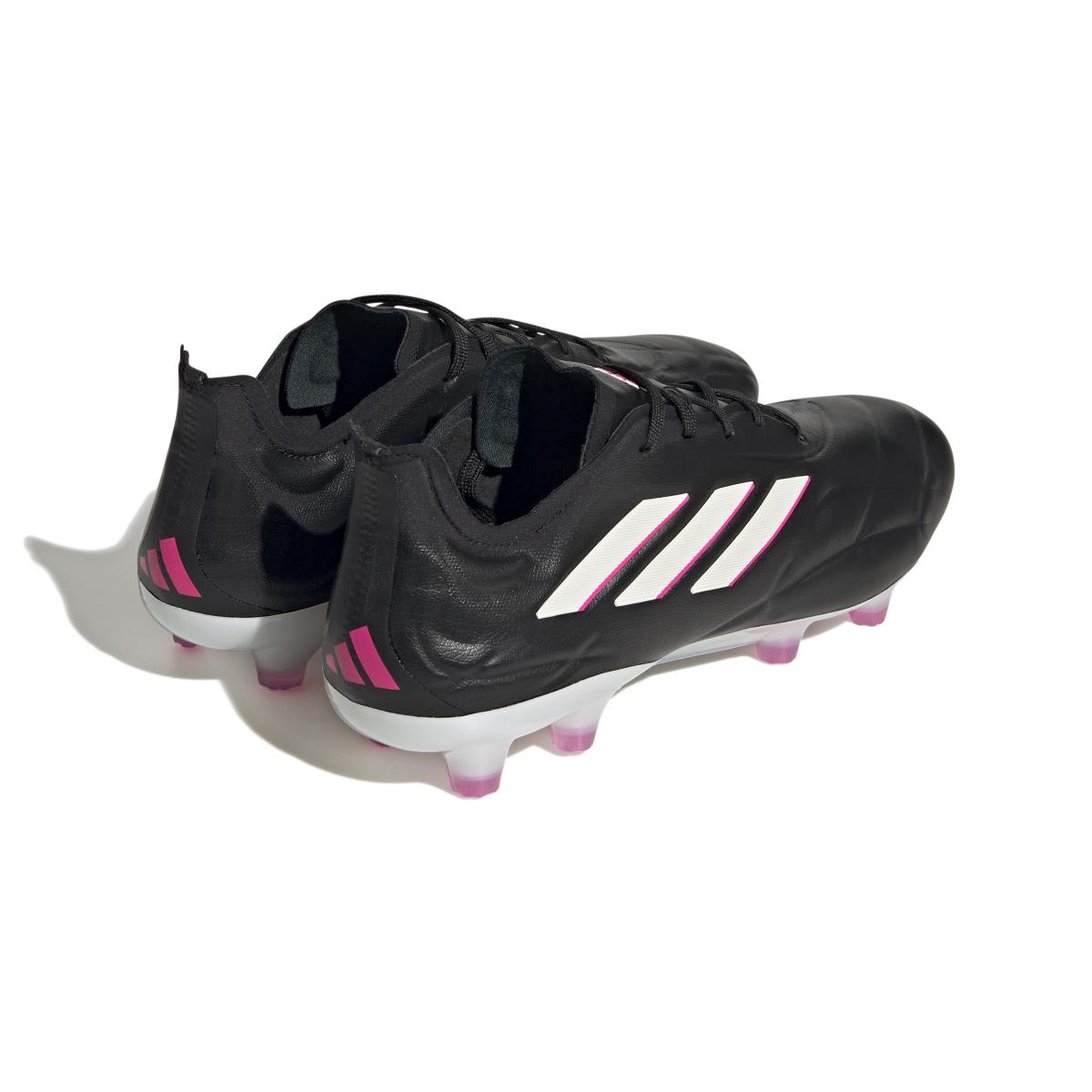 product/a/d/adidas_hq8904_6_footwear_photography_back_lateral_top_view_white_000.jpg