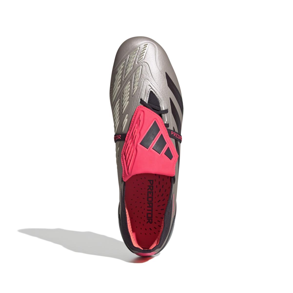 product/a/d/adidas_id0919_2_footwear_photography_top_portrait_view_white.jpg