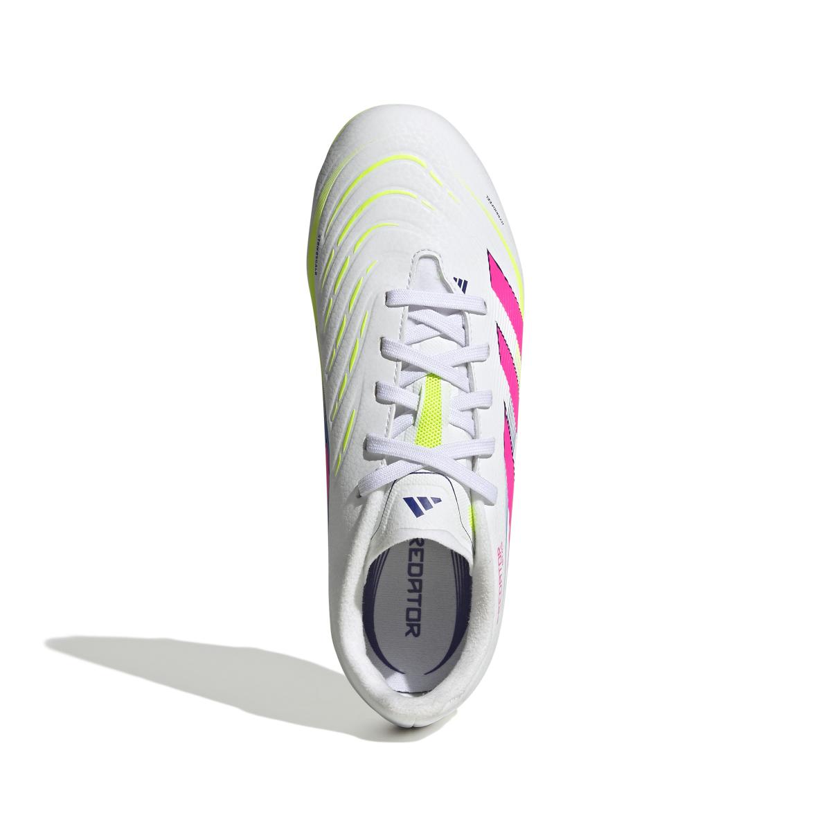 product/a/d/adidas_id3752_2_footwear_photography_top_portrait_view_white.jpg