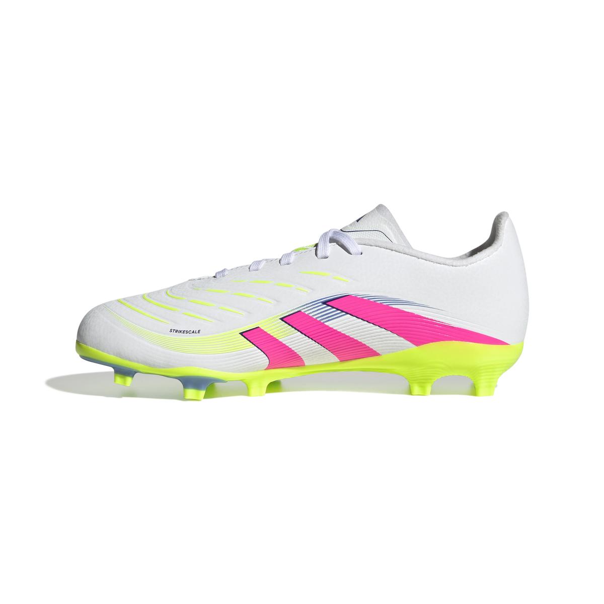 product/a/d/adidas_id3752_4_footwear_photography_side_medial_center_view_white.jpg