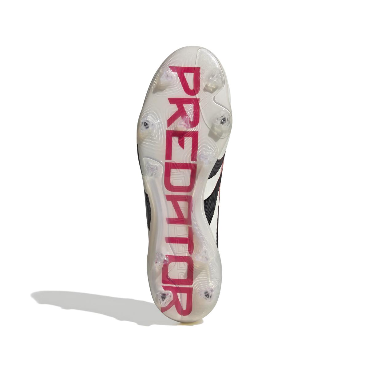 product/a/d/adidas_id3880_3_footwear_photography_bottom_view_white-nw111924.jpg