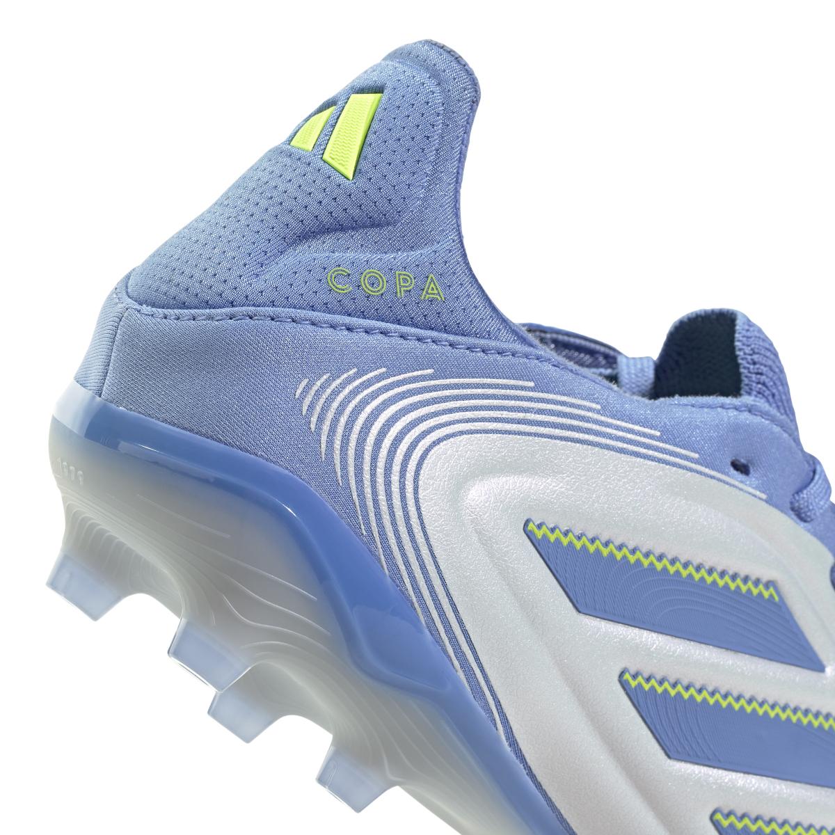 product/a/d/adidas_id9043_8_footwear_photography_detail_view_2_white.jpg