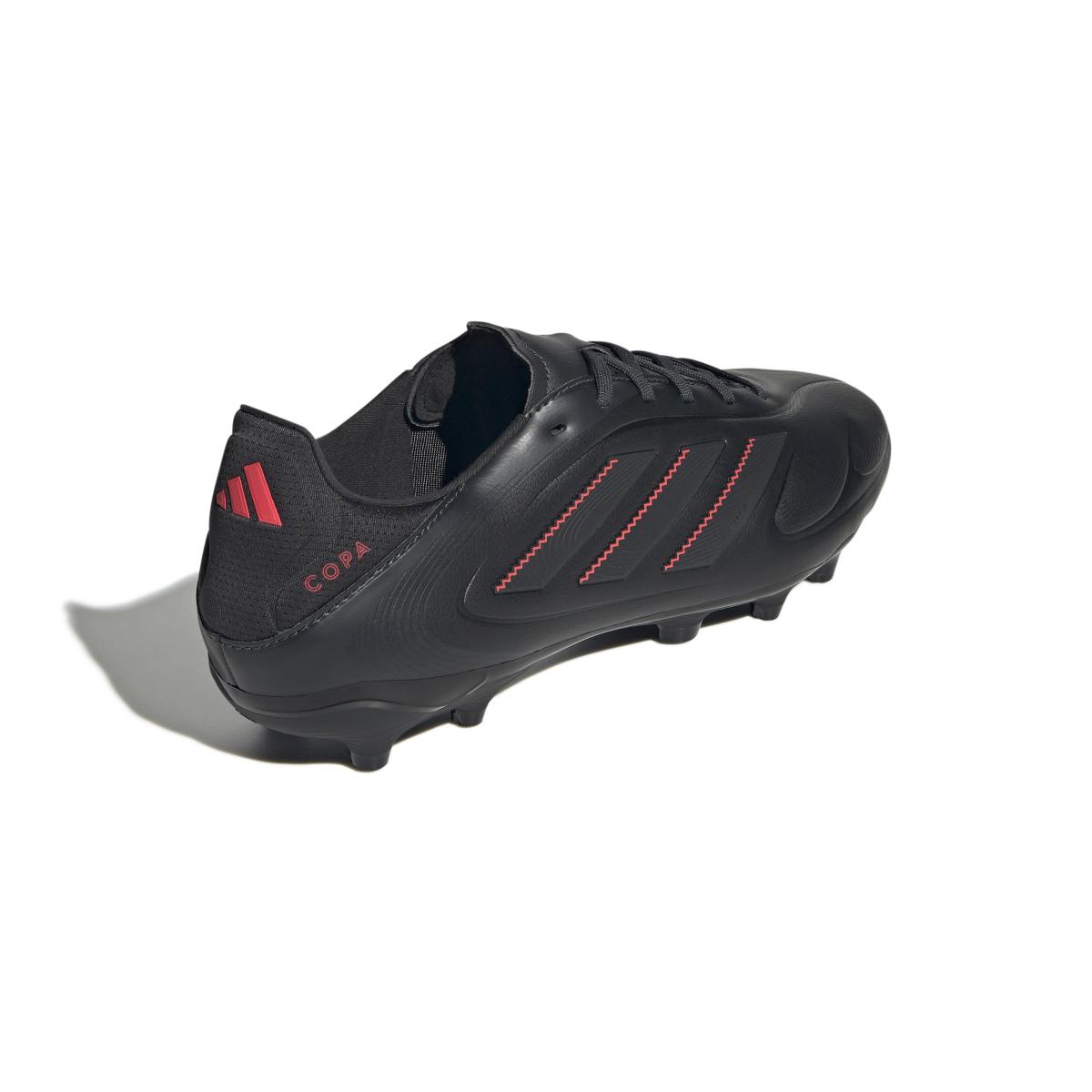 product/a/d/adidas_id9052_6_footwear_photography_back_lateral_top_view_white.jpg