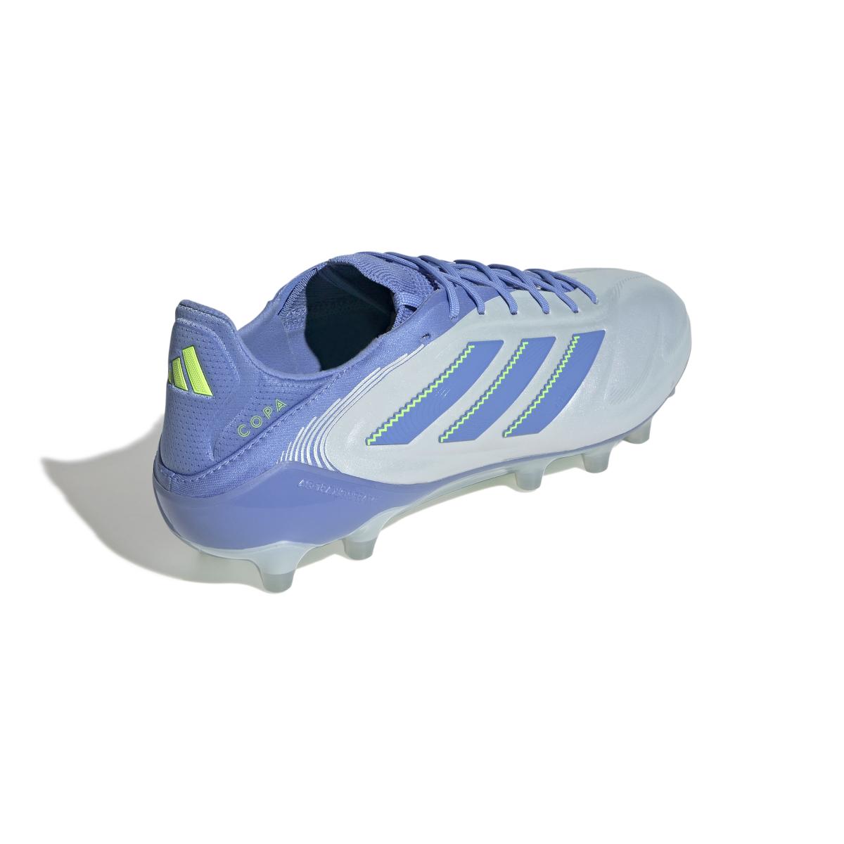 product/a/d/adidas_id9055_6_footwear_photography_back_lateral_top_view_white.jpg