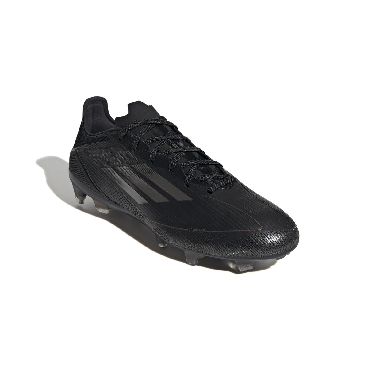 product/a/d/adidas_ie0599_5_footwear_photography_front_lateral_top_view_white.jpg