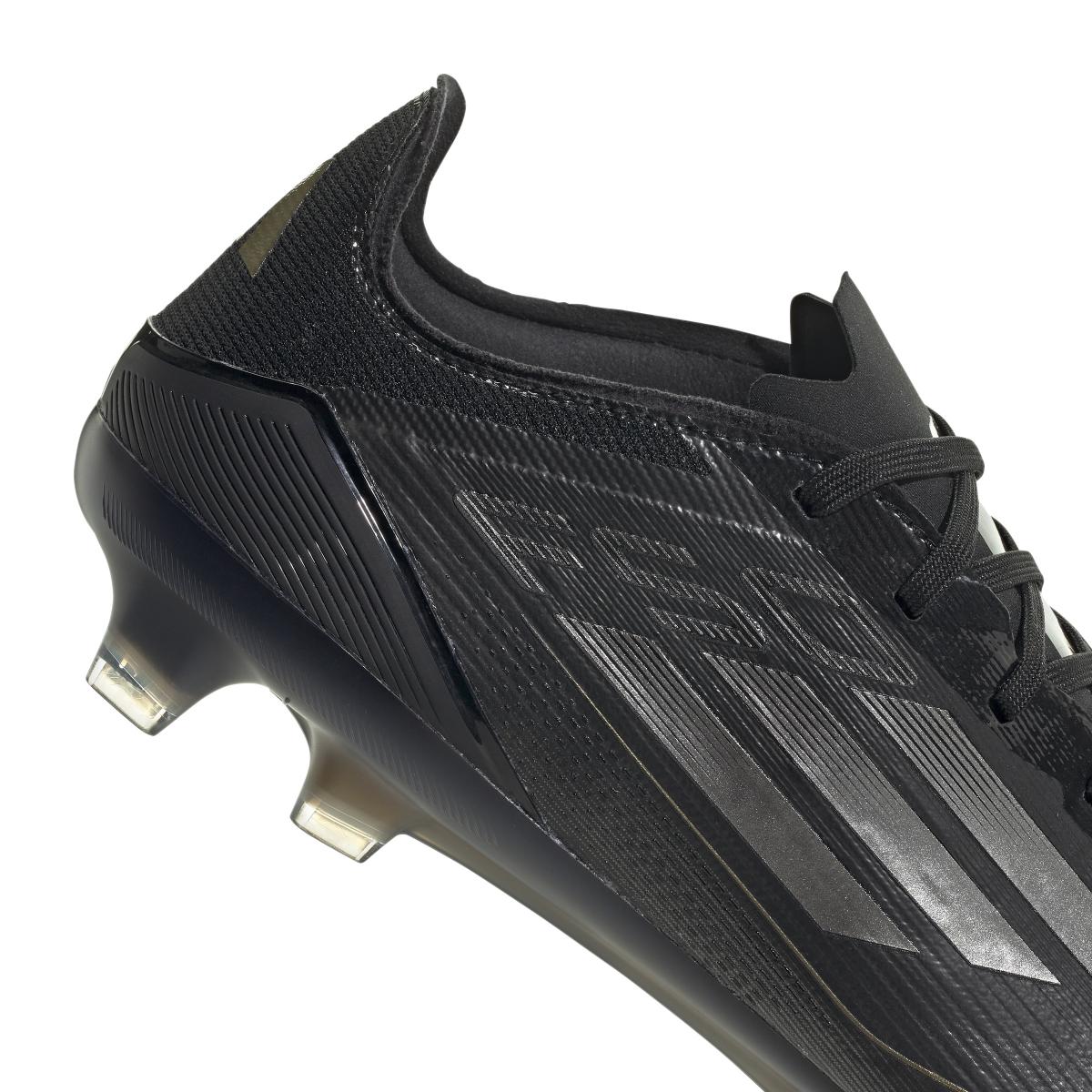 product/a/d/adidas_ie0599_7_footwear_photography_detail_view_1_white.jpg