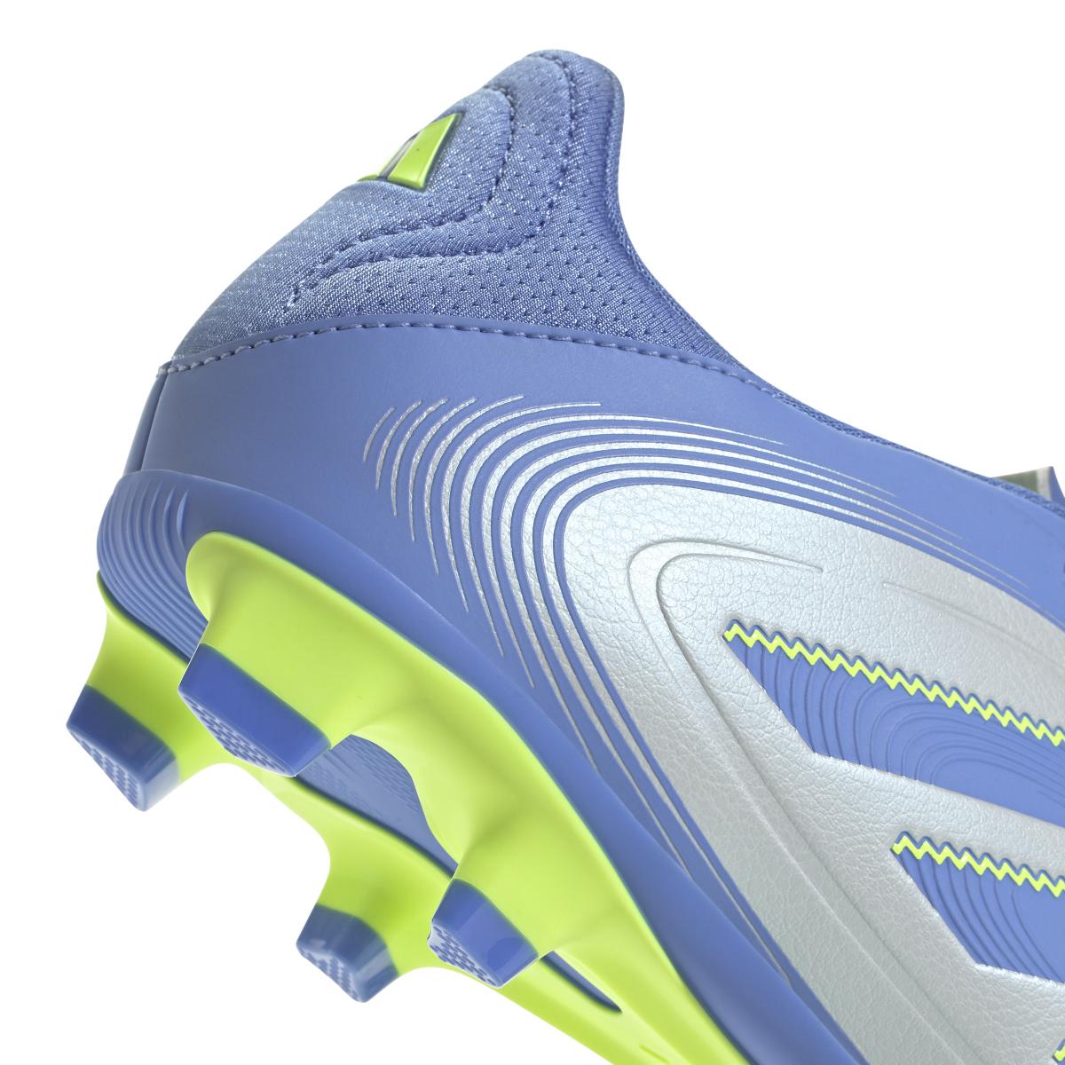 product/a/d/adidas_ie1174_8_footwear_photography_detail_view_2_white.jpg