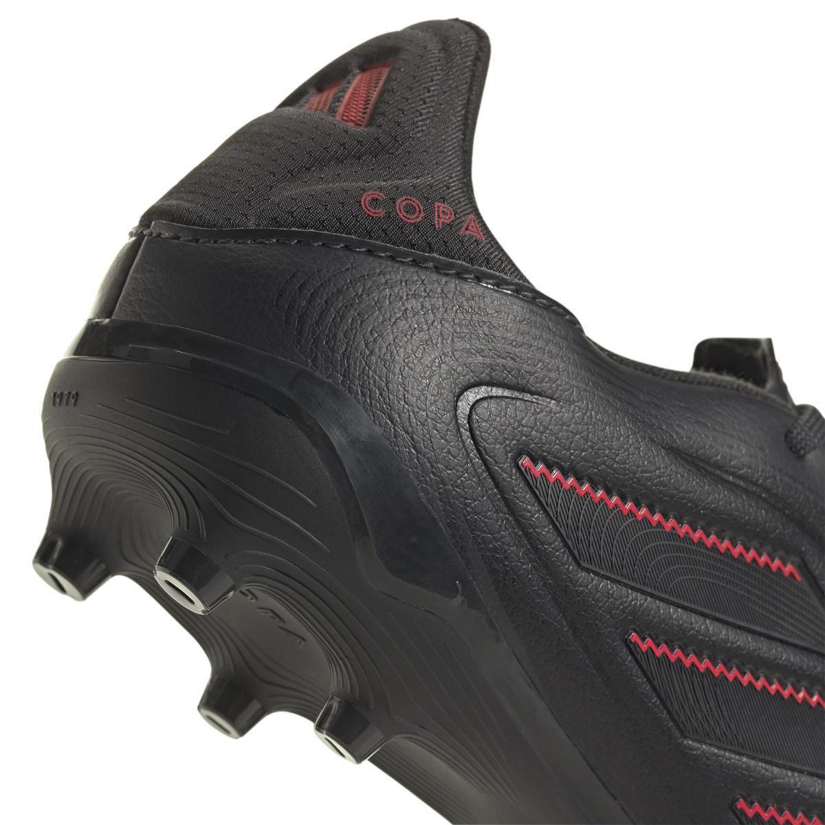 product/a/d/adidas_ie1193_cblack-carbon-lucred_8.jpg