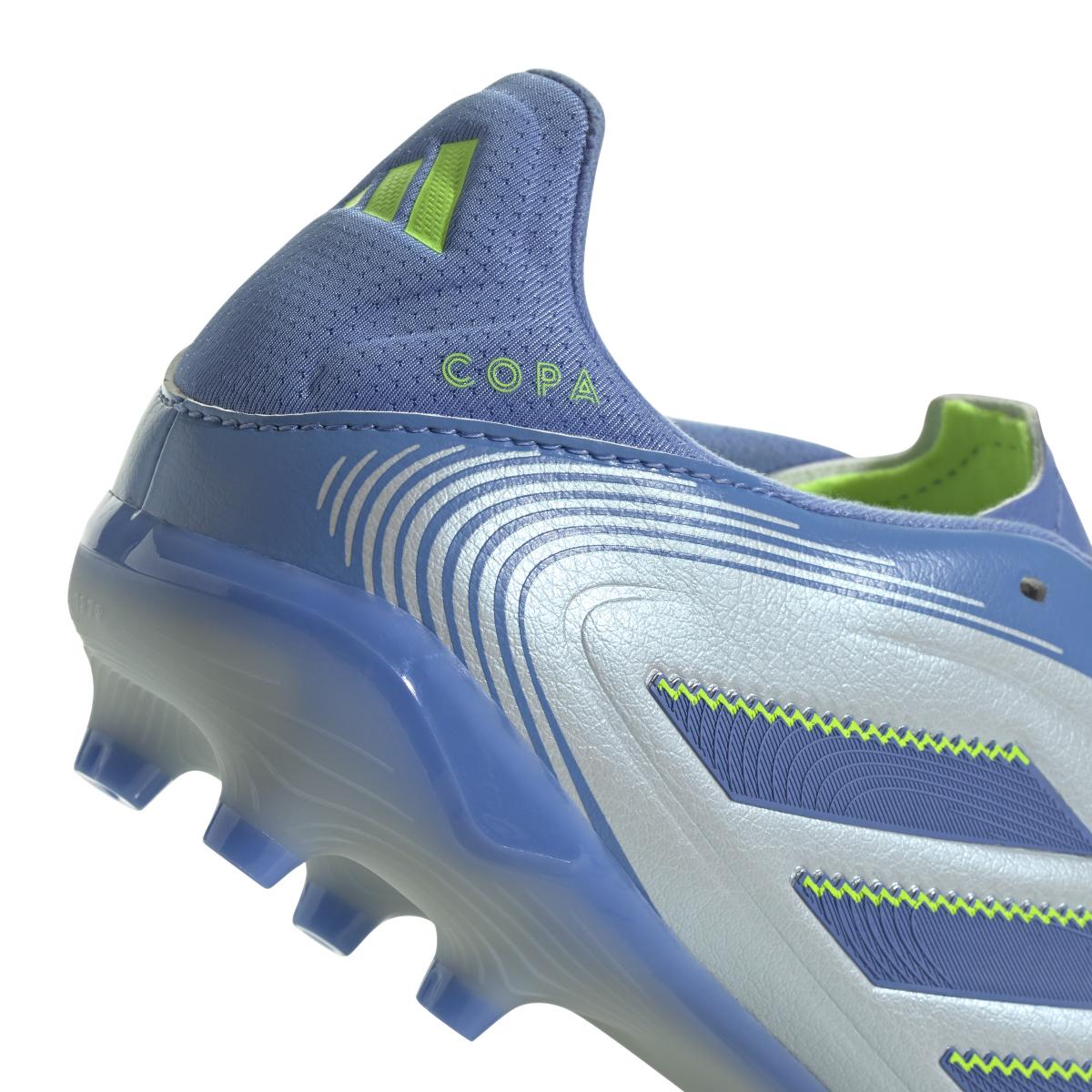 product/a/d/adidas_ie1195_7_footwear_photography_detail_view_1_white.jpg