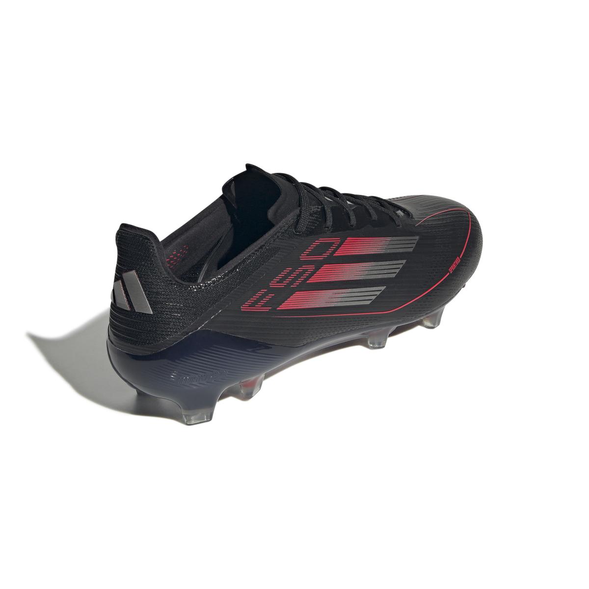 product/a/d/adidas_ie1202_6_footwear_photography_back_lateral_top_view_white.jpg