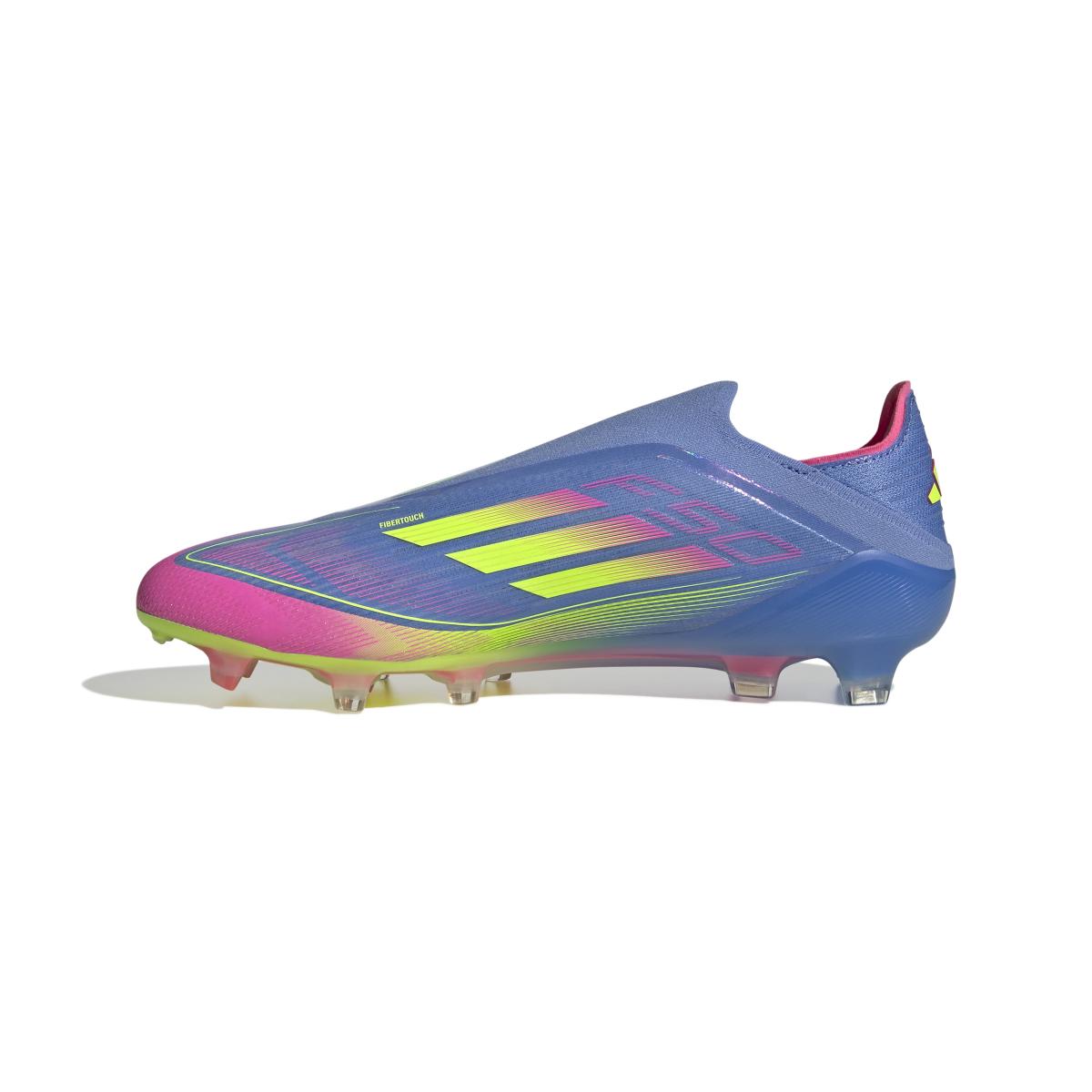 product/a/d/adidas_ie1213_4_footwear_photography_side_medial_center_view_white.jpg