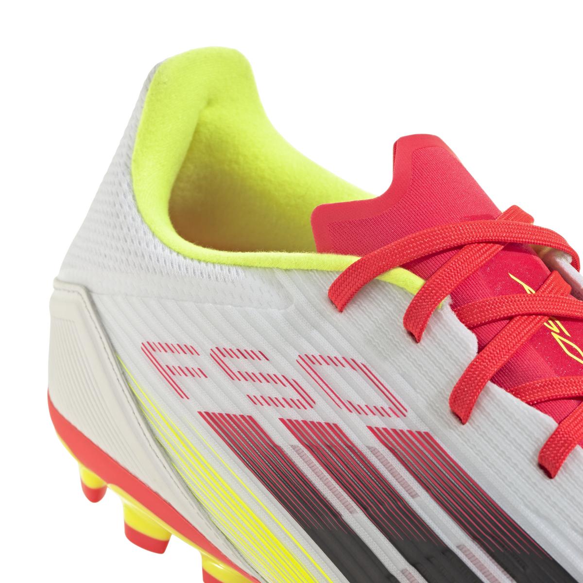 product/a/d/adidas_ie1262_8_footwear_photography_detail_view_2_white.jpg