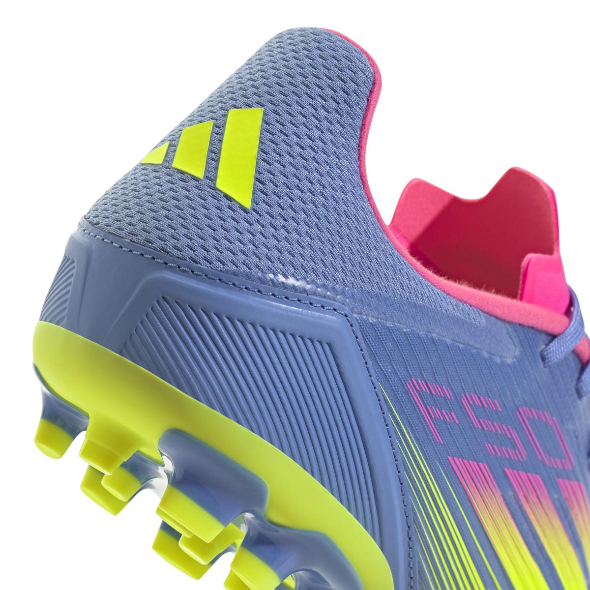product/a/d/adidas_ie1263_8_footwear_photography_detail_view_2_white.jpg