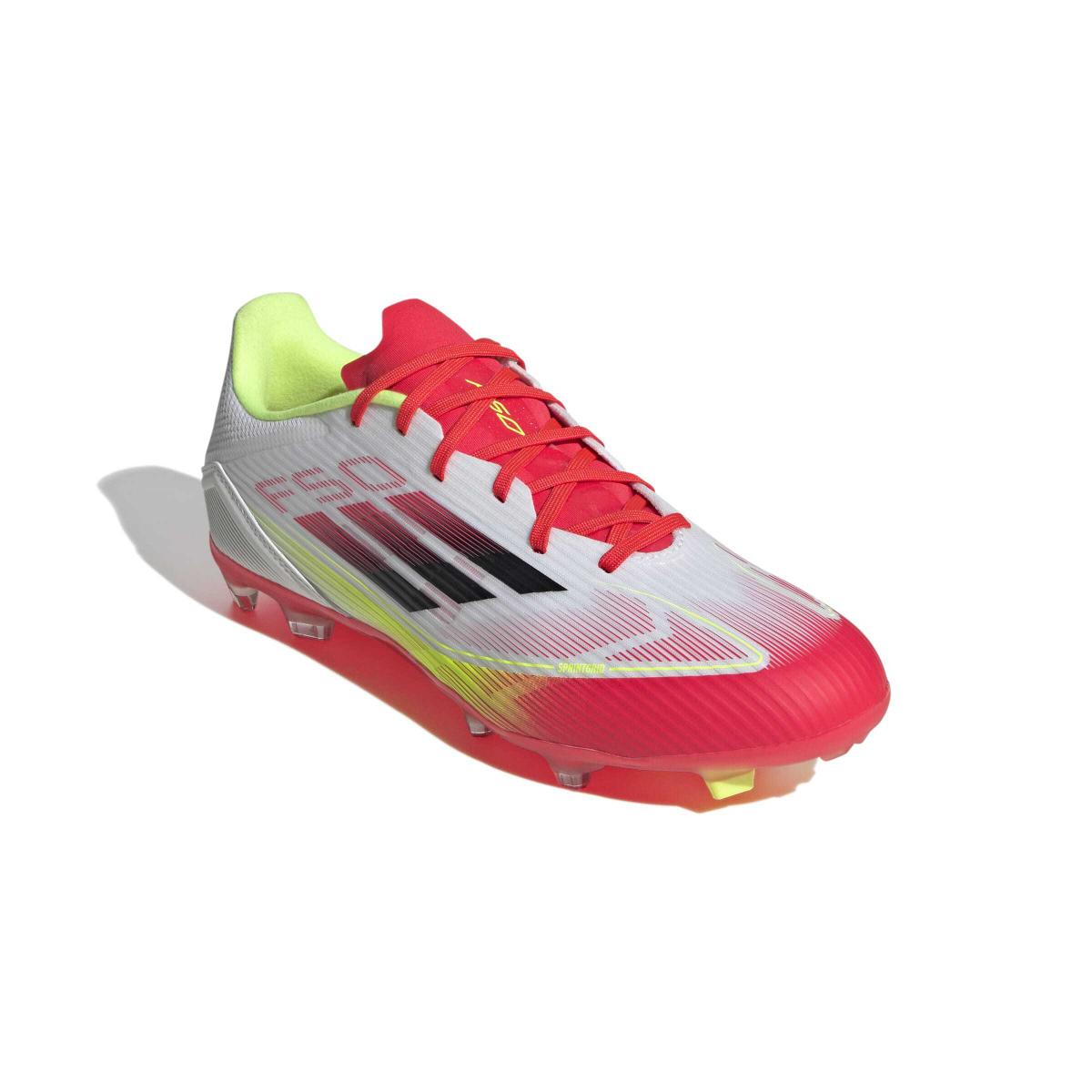 product/a/d/adidas_ie1289_5_footwear_photography_front_lateral_top_view_white-nw091625.jpg