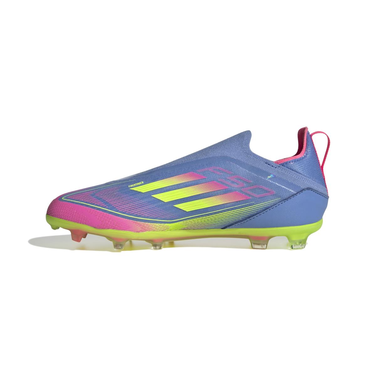 product/a/d/adidas_ie1303_4_footwear_photography_side_medial_center_view_white.jpg