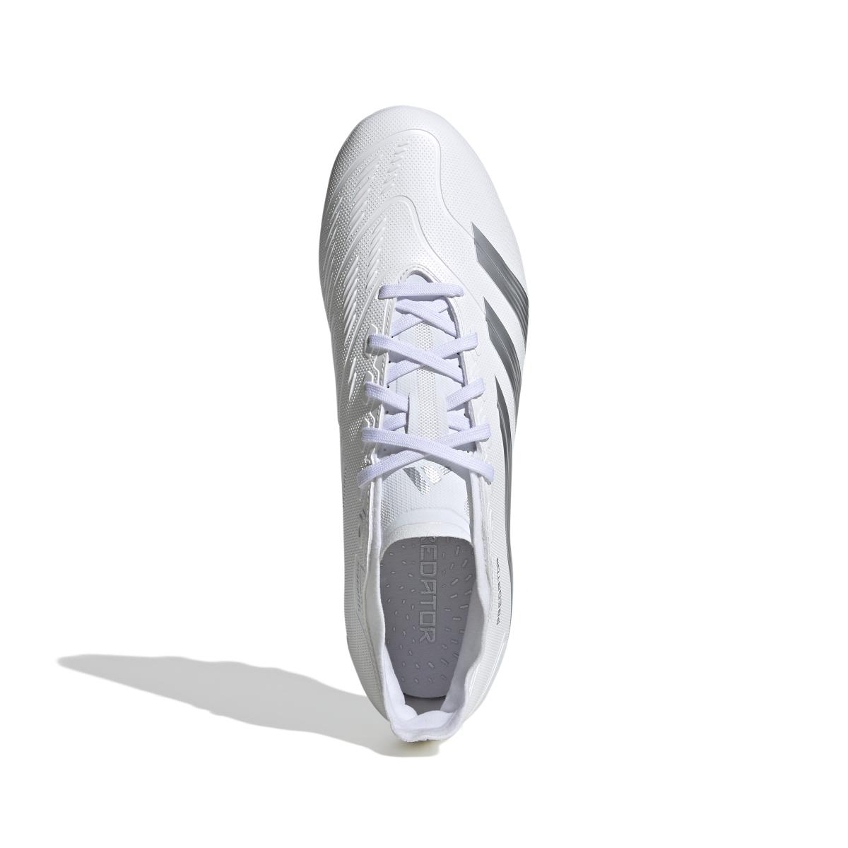 product/a/d/adidas_ie2611_2_footwear_photography_top_portrait_view_white-030824.jpg