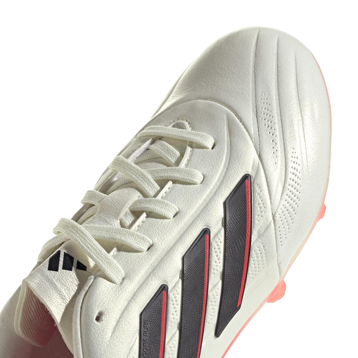 product/a/d/adidas_ie4985_8_footwear_photography_detail_view_2_white.jpg