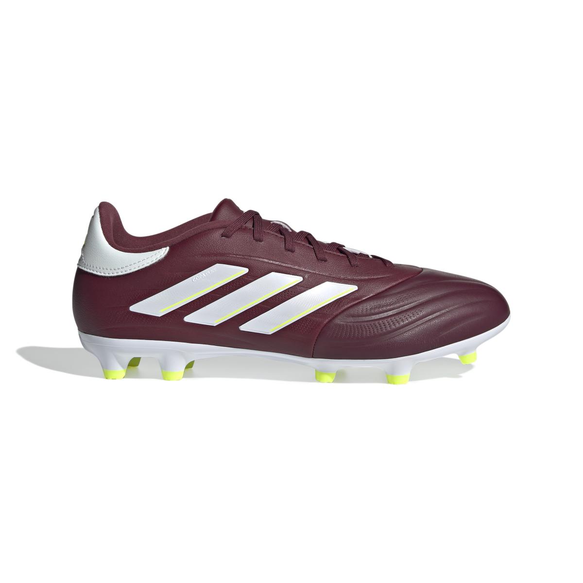 product/a/d/adidas_ie7491_1_footwear_photography_side_lateral_center_view_white-030824.jpg