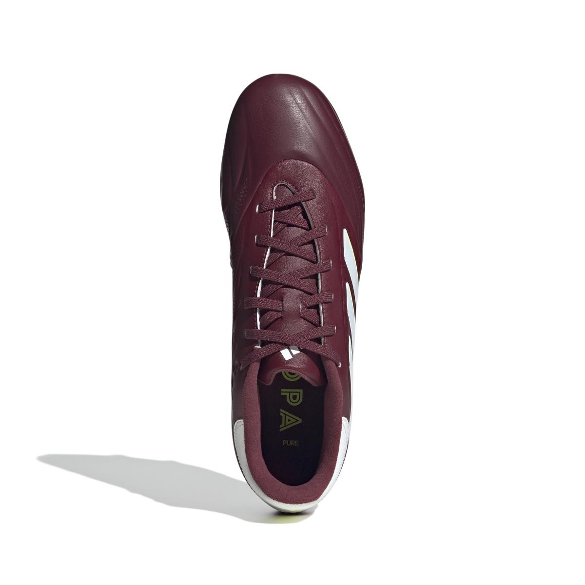 product/a/d/adidas_ie7491_2_footwear_photography_top_portrait_view_white-030824.jpg