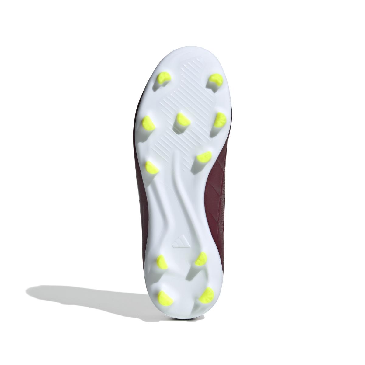 product/a/d/adidas_ie7494_3_footwear_photography_bottom_view_white-030824.jpg