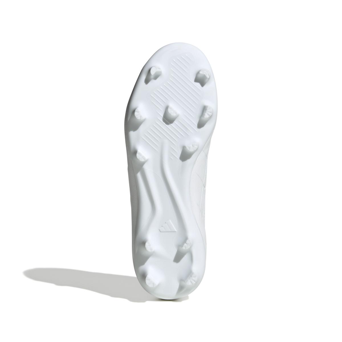 product/a/d/adidas_ie7496_3_footwear_photography_bottom_view_white.jpg