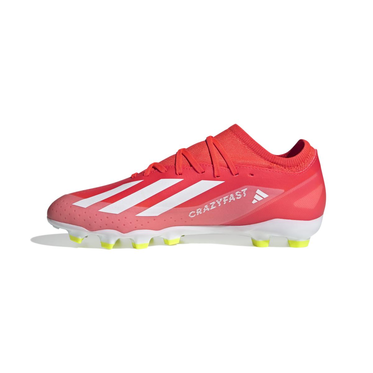 product/a/d/adidas_if0697_4_footwear_photography_side_medial_center_view_white-nw091625.jpg