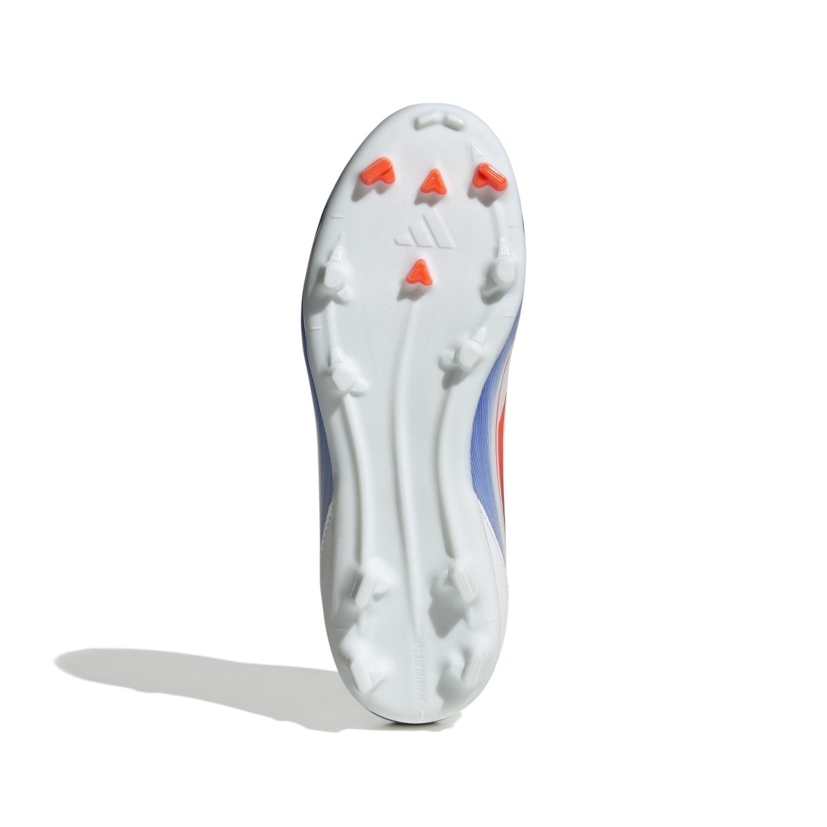 product/a/d/adidas_if1367_3_footwear_photography_bottom_view_white-nw052424.jpg