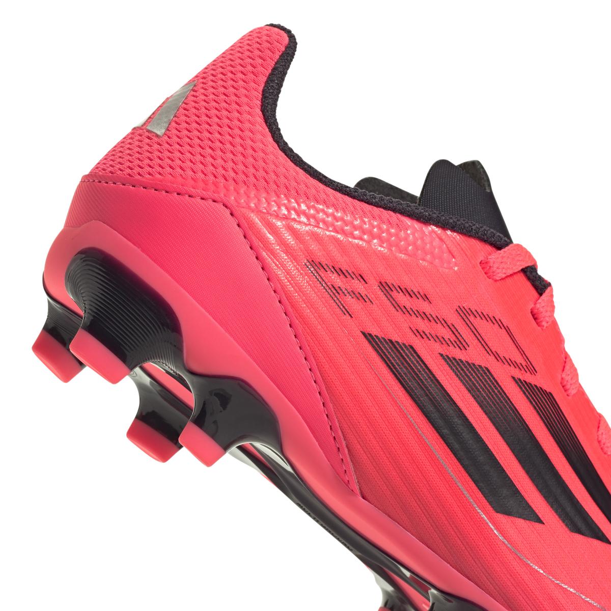 product/a/d/adidas_if1371_7_footwear_photography_detail_view_1_white.jpg