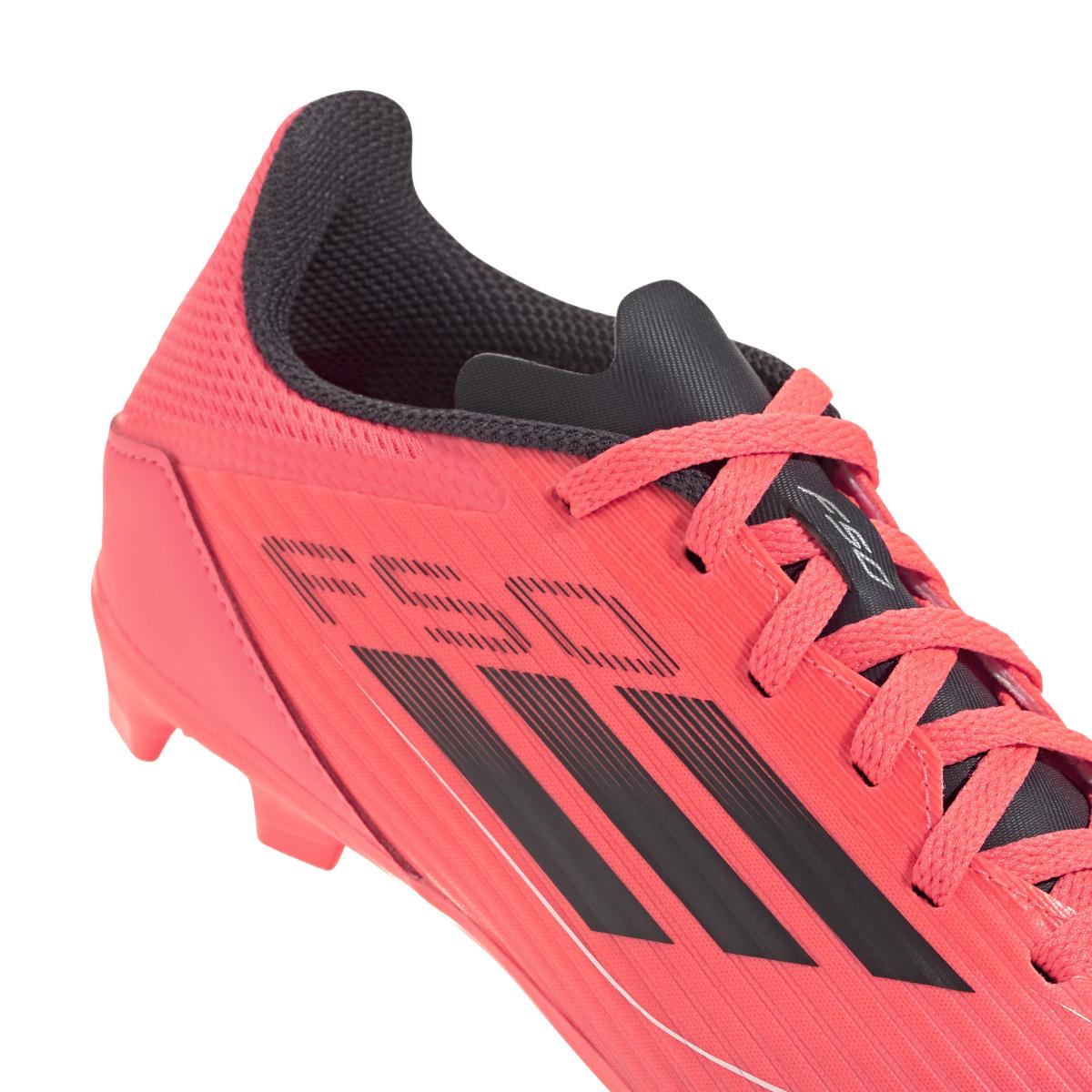 product/a/d/adidas_if1377_8_footwear_photography_detail_view_2_white.jpg