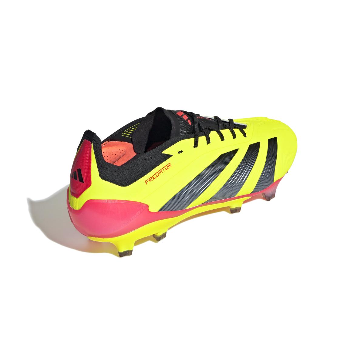 product/a/d/adidas_if5441_6_footwear_photography_back_lateral_top_view_white.jpg