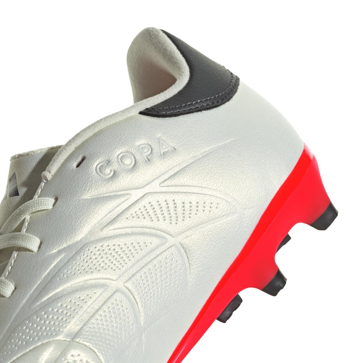 product/a/d/adidas_if5448_9_footwear_photography_detail_view_3_white-new0201.jpg