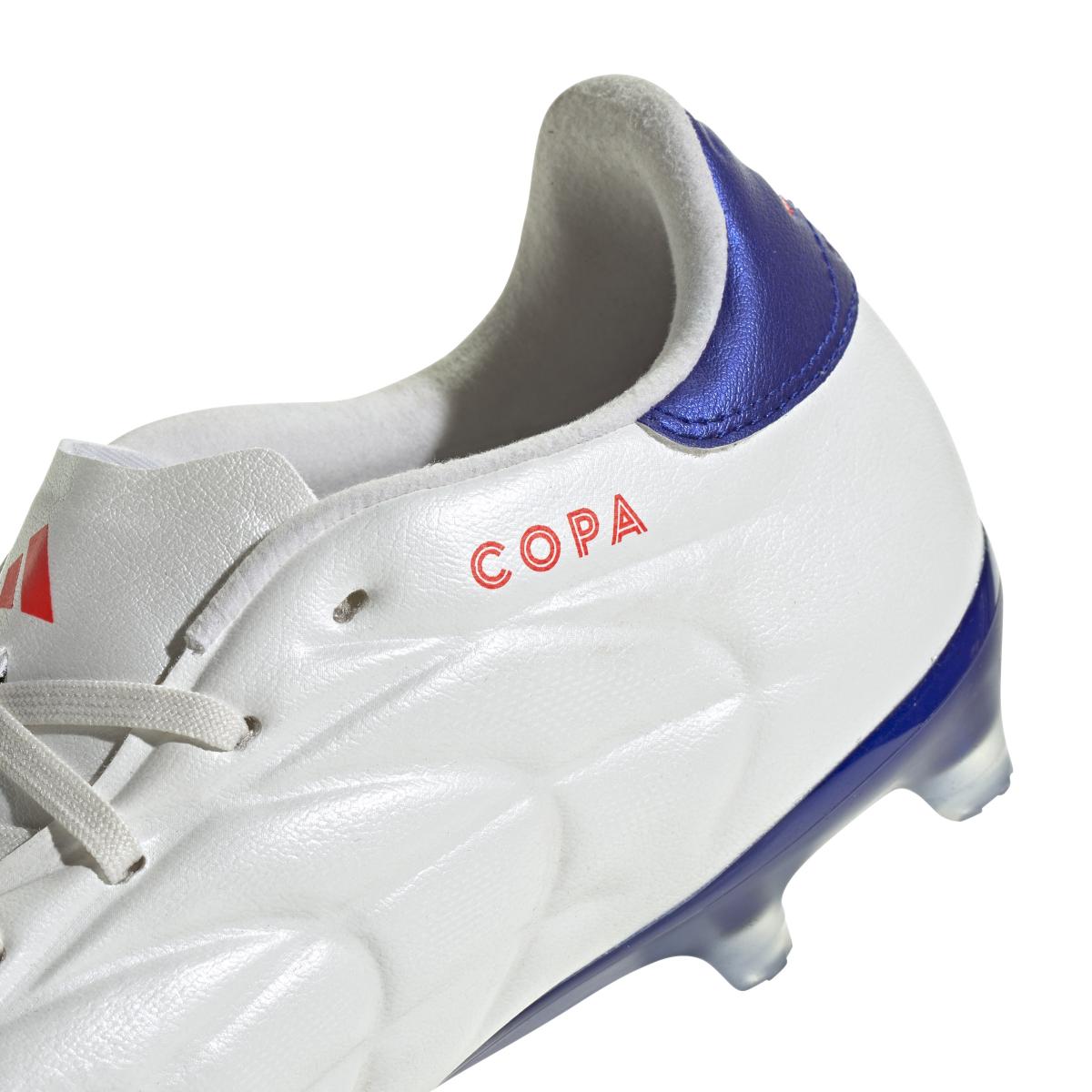 product/a/d/adidas_ig6405_7_footwear_photography_detail_view_1_white-nw052424.jpg
