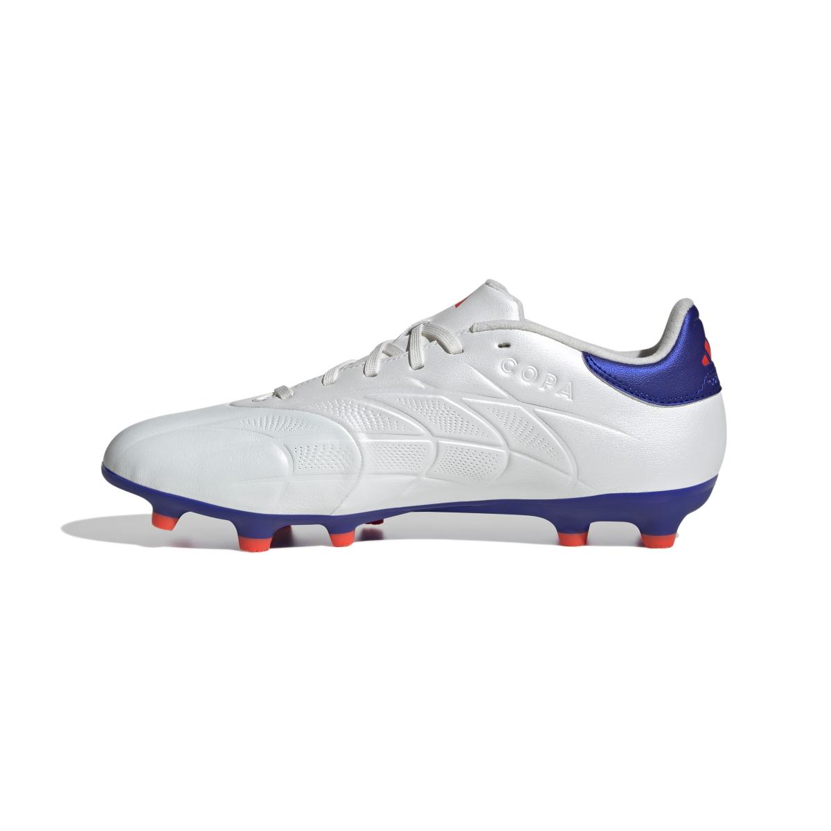 product/a/d/adidas_ig6408_4_footwear_photography_side_medial_center_view_white-nw052424.jpg