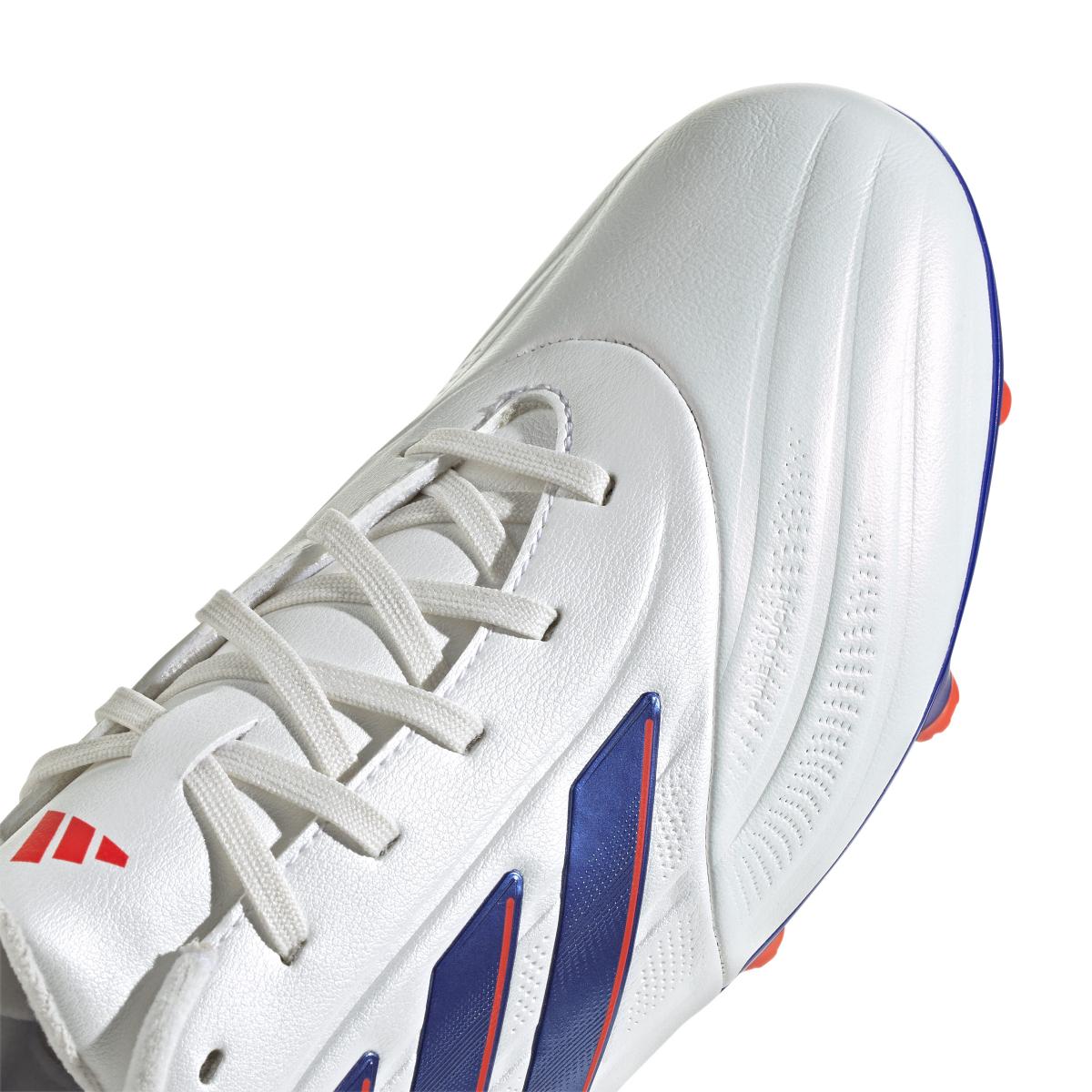 product/a/d/adidas_ig6408_8_footwear_photography_detail_view_2_white-nw052424.jpg