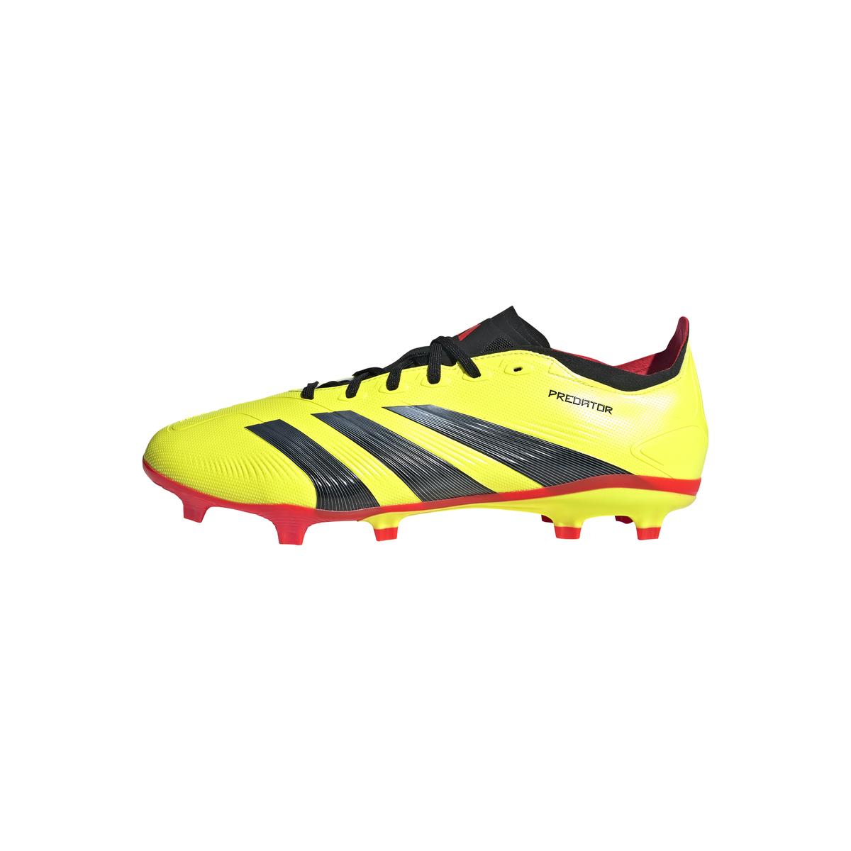 product/a/d/adidas_ig7761_14_footwear_photography_left_side_center_lateral_view_white.jpg