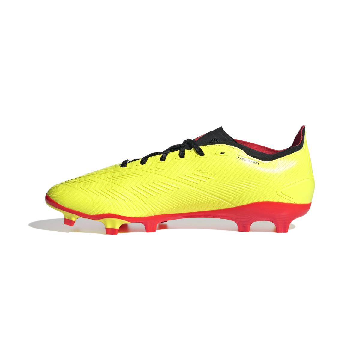 product/a/d/adidas_ig7761_4_footwear_photography_side_medial_center_view_white.jpg