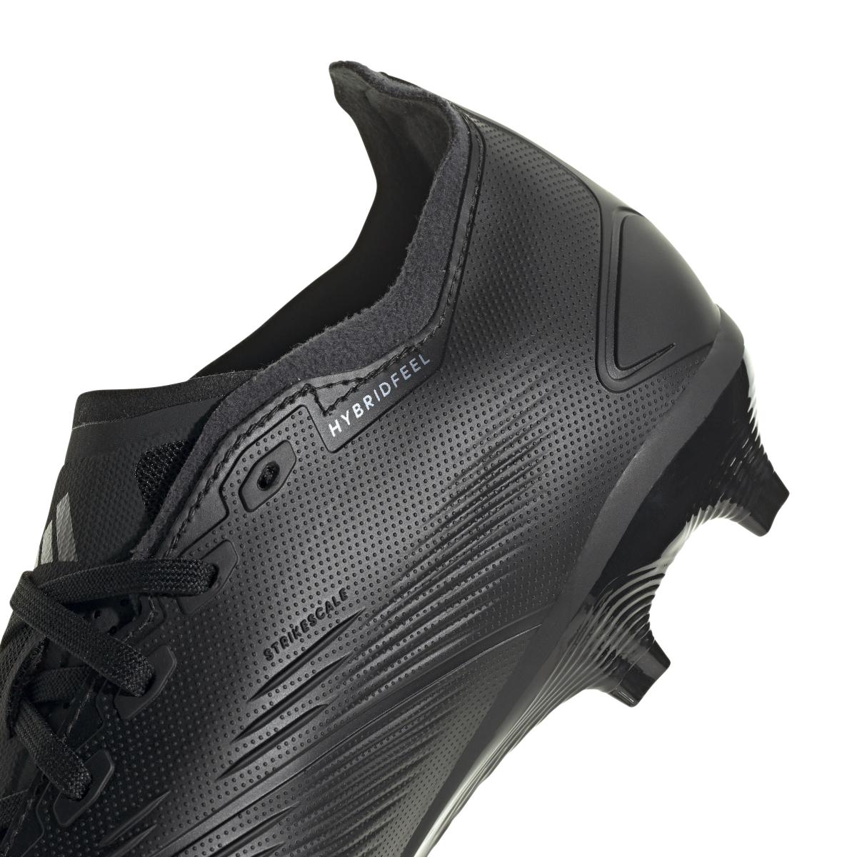 product/a/d/adidas_ig7763_7_footwear_photography_detail_view_1_white.jpg