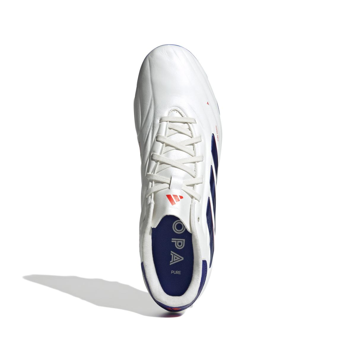product/a/d/adidas_ig8686_2_footwear_photography_top_portrait_view_white.jpg