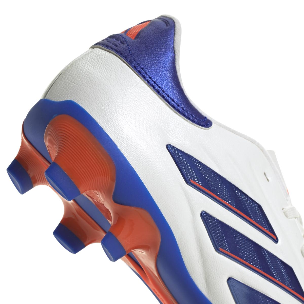 product/a/d/adidas_ig8686_8_footwear_photography_detail_view_2_white.jpg