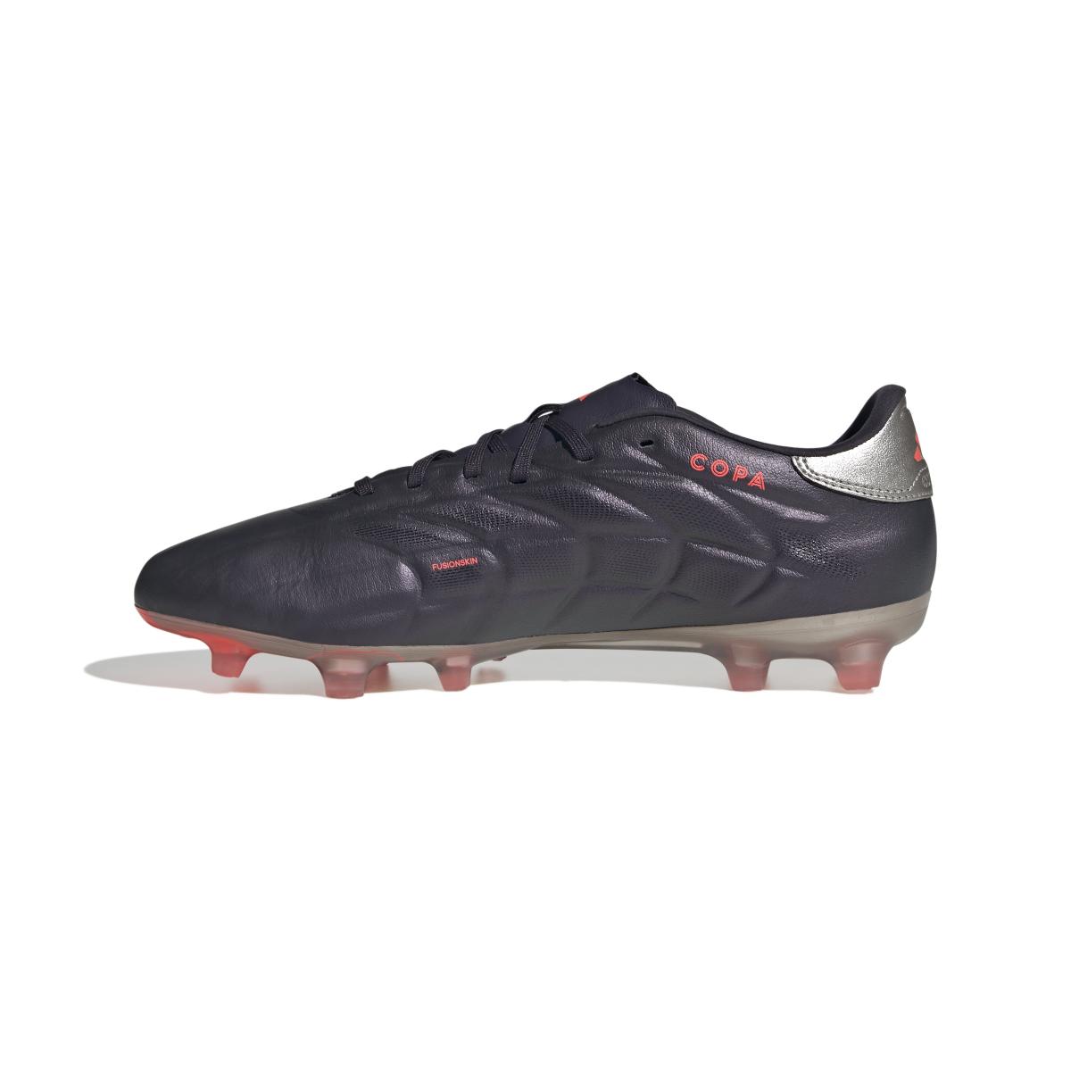 product/a/d/adidas_ig8714_4_footwear_photography_side_medial_center_view_white.jpg