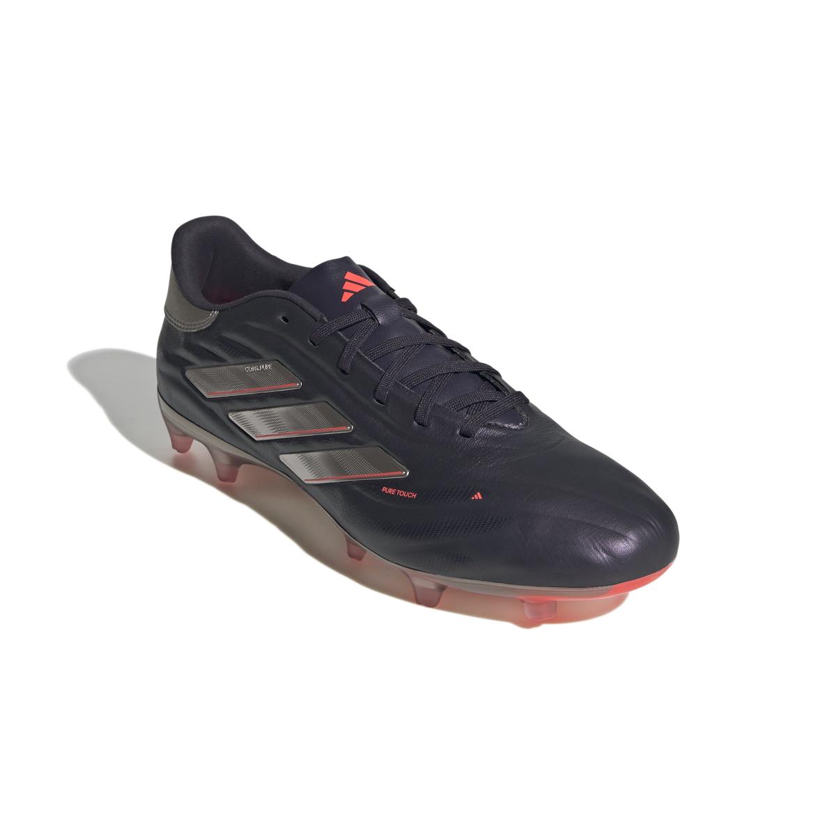 product/a/d/adidas_ig8714_5_footwear_photography_front_lateral_top_view_white.jpg