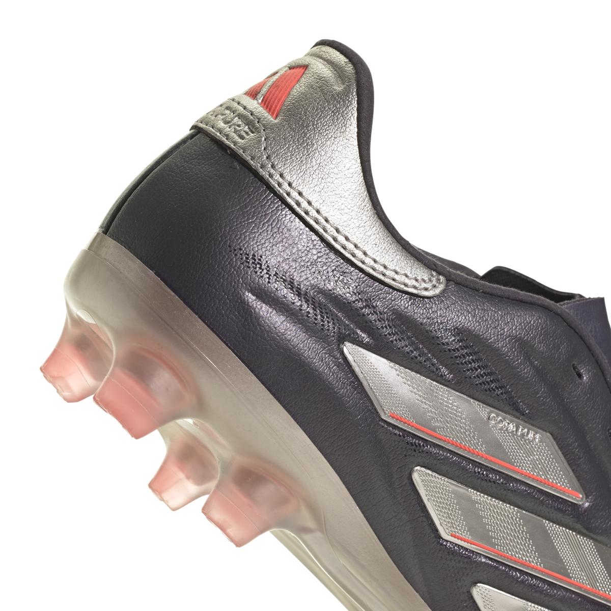 product/a/d/adidas_ig8714_8_footwear_photography_detail_view_2_white.jpg