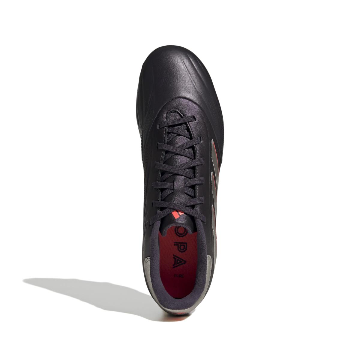 product/a/d/adidas_ig8716_2_footwear_photography_top_portrait_view_white.jpg