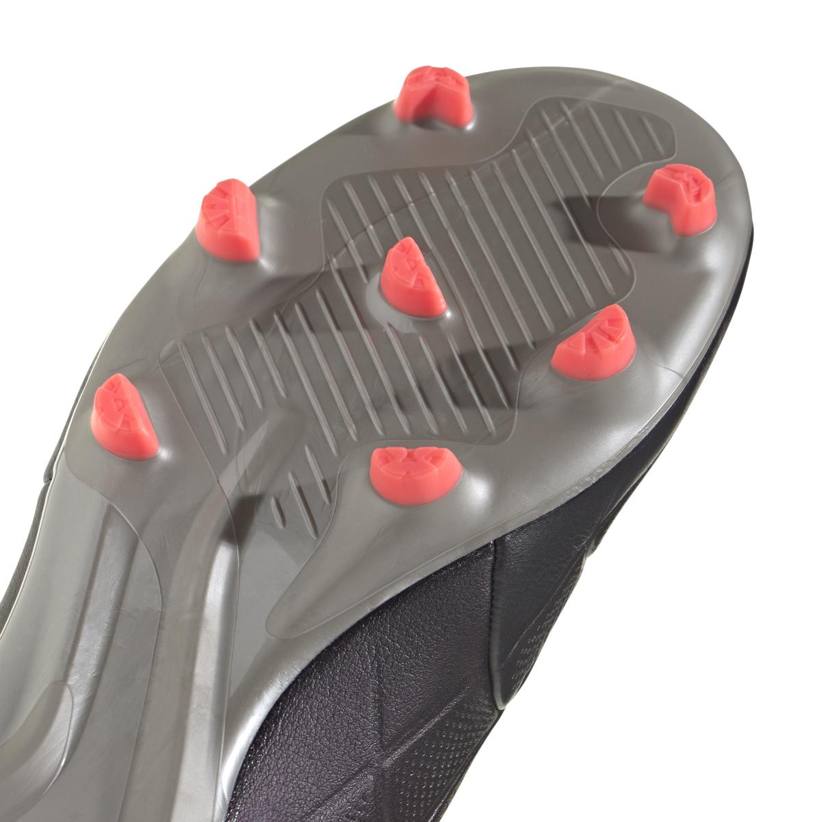product/a/d/adidas_ig8716_7_footwear_photography_detail_view_1_white.jpg