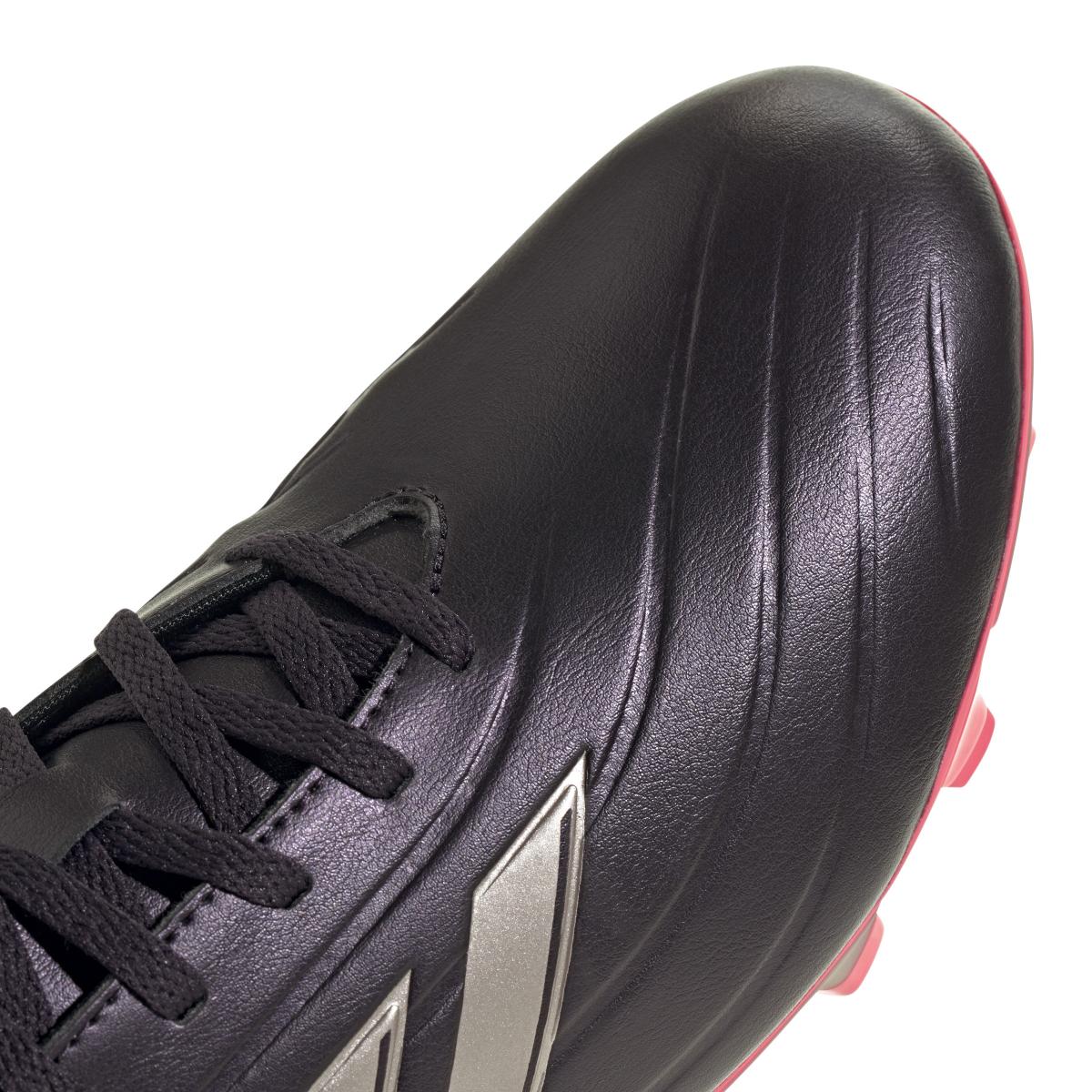 product/a/d/adidas_ig8724_7_footwear_photography_detail_view_1_white-nw110824.jpg
